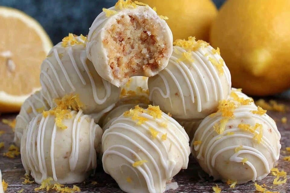 No-Bake Lemon Cheesecake Protein Balls